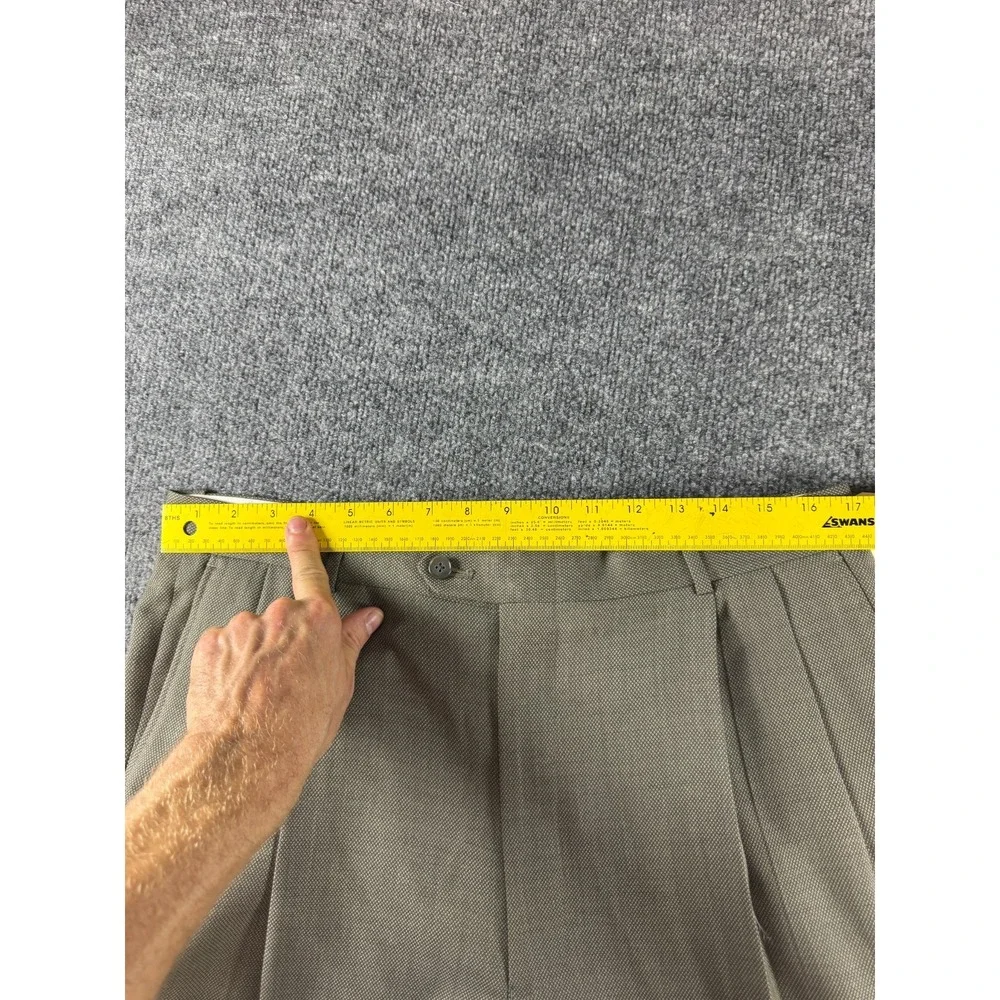 Mens Dress Pants 34x30 Gray Wool Blend Pleated Professional Career Straight Leg